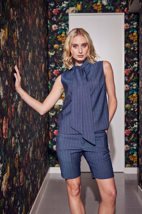  Lindsay Nicholas New York 숏팬츠 린지 니콜라스 뉴욕 엘리자베스 쇼트 스틸 블루 핀스트라이프