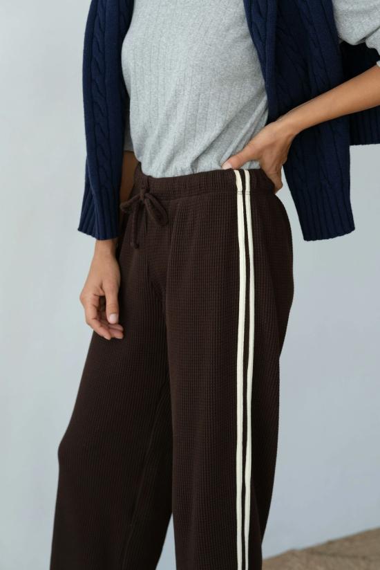  도니 크롭 팬츠 . 써멀 크롭 스트라이프 팬츠 - DONNI.