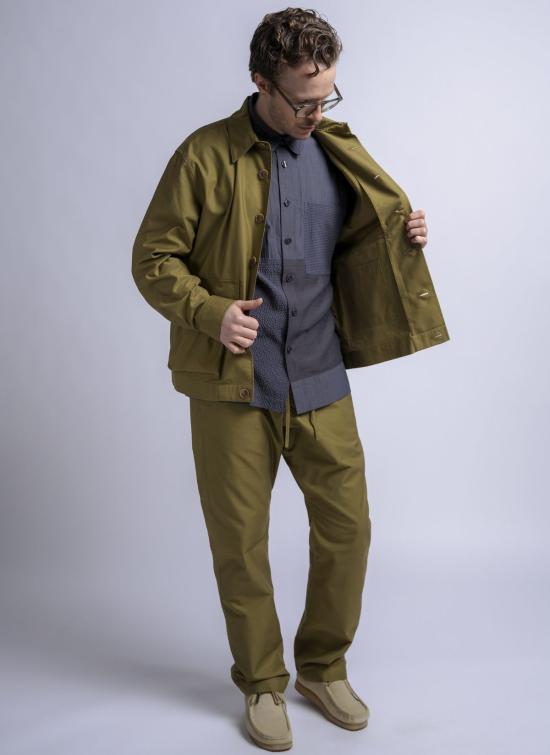  GREI. 자켓 그레이. 텀블드 크레이프 새틴 사진작가 재킷 올리브 - OTHER BRANDS