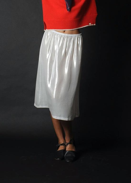  Conifer 미디 스커트 코니퍼 쉬머  화이트/실버