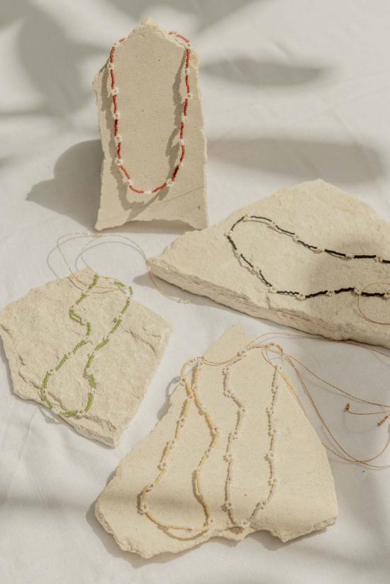  빌리지 스라이브 목걸이/팬던트 플로라 비즈 목걸이