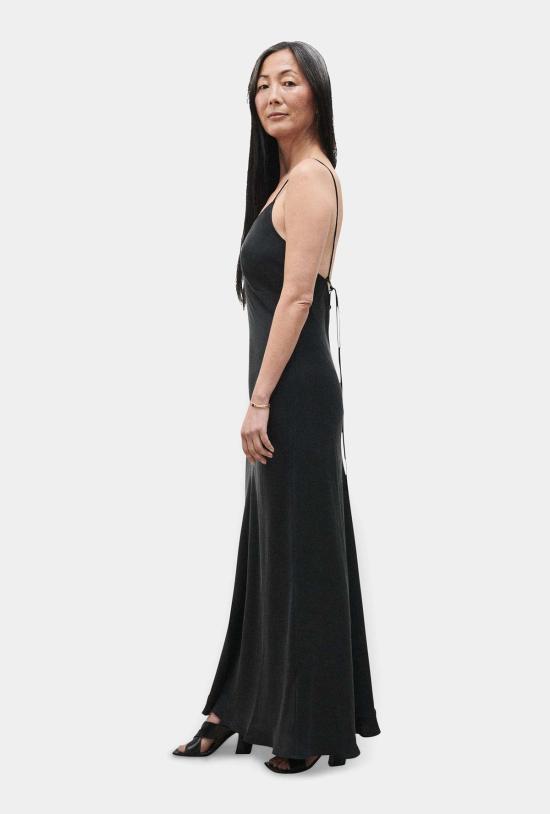  실크 런드리 롱 원피스 데코 룰로 드레스 블랙