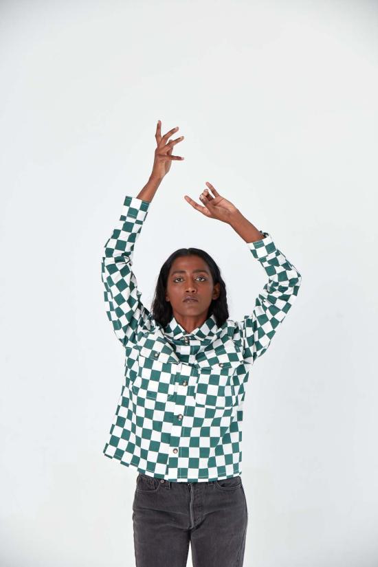  두샨트 데님 자켓 . 핸드 프린팅 소피아 오버셔츠 그린/화이트 체스보드 트윌 - DUSHYANT