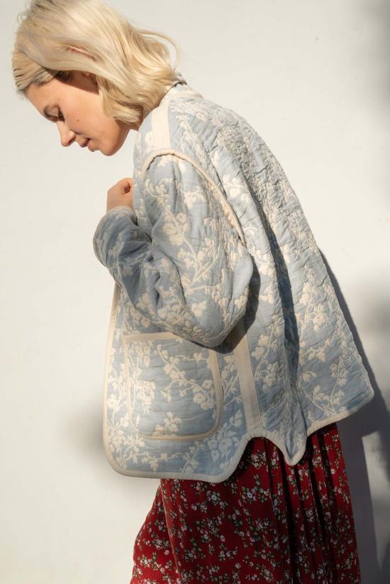  제스 미니 코트 오버셔츠 퀼트  콘플라워