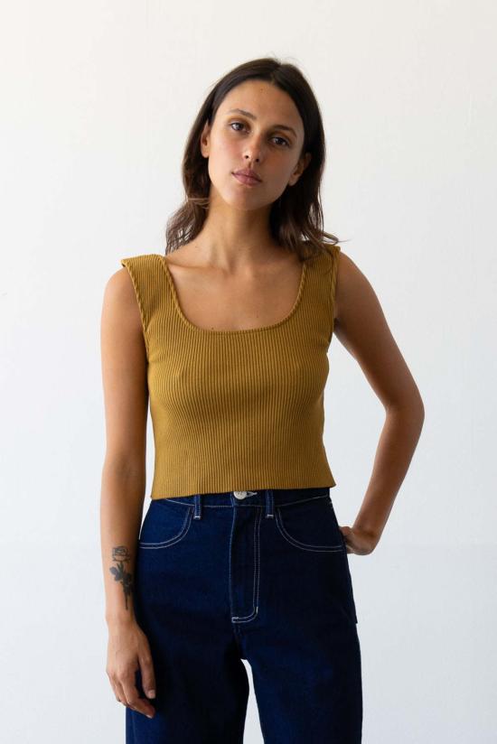  왈츠 민소매 티셔츠 골지 니트 U넥 탱크탑 머스타드 골드