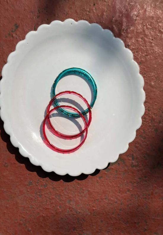  IKKIVI 커프스 링크/타이 홀더 이키비 암캔디 레드 & 블루 뱅글 세트 - OTHER BRANDS