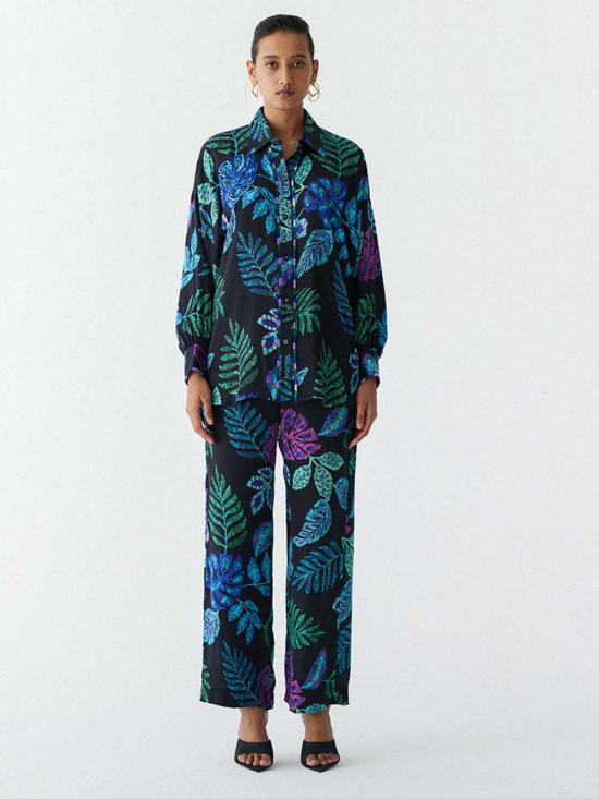  IKKIVI 스트레이트 팬츠 이키비 블랙 정글 셔츠 & 팬츠 세트 블랙