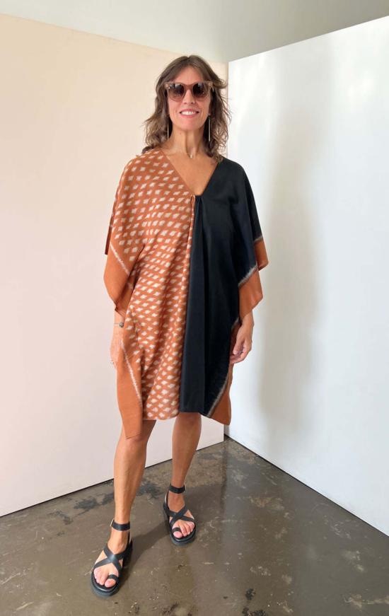  투 숏 원피스 Ikat 짧은 카프탄 테라코타 2개 - TWO