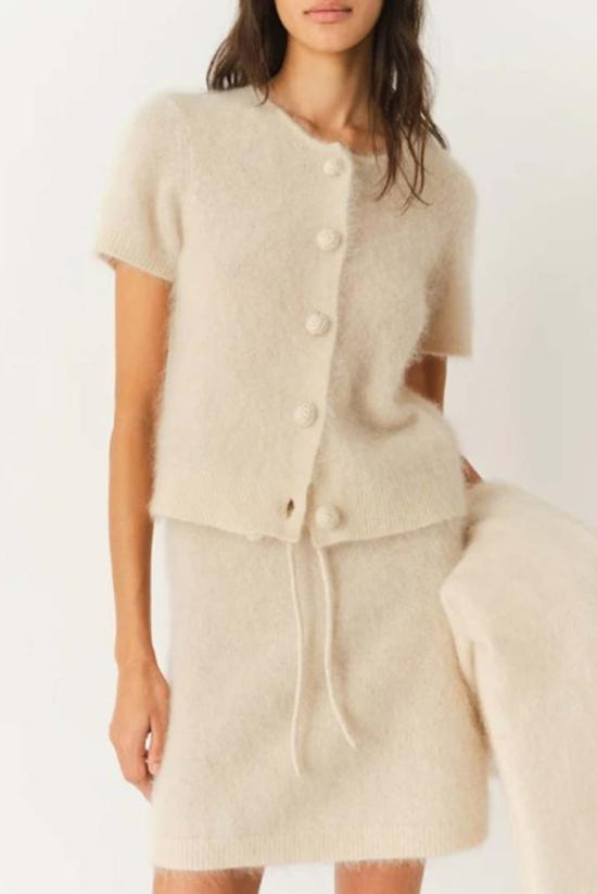  더 가먼트 숏 스커트