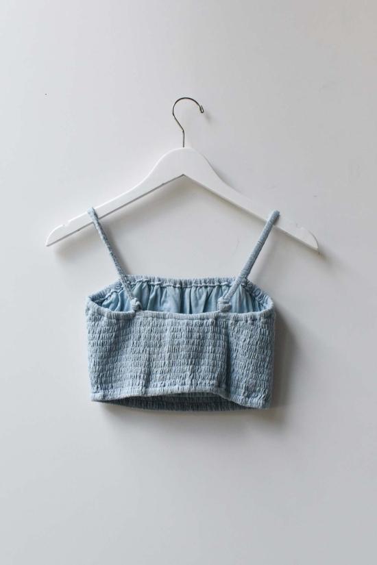  앳 던 브라 새벽에. 긴 탑 - AT DAWN.