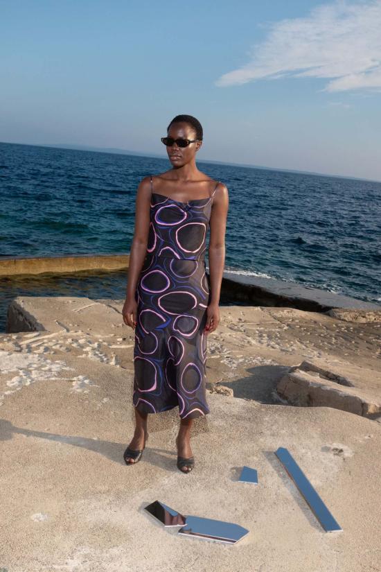  언타이틀드 인 모션 미디 스커트 제목 없음 움직임 렐라키 스커트 흑요석 - UNTITLED IN MOTION