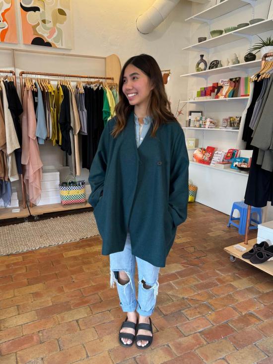  카렘 코트 Kaarem Keiki 오버랩 포켓  터콰이즈 - KAAREM