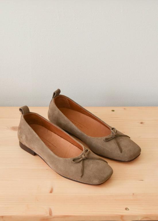  로컬 셰이드 플랫 슈즈 데미 발레 플랫