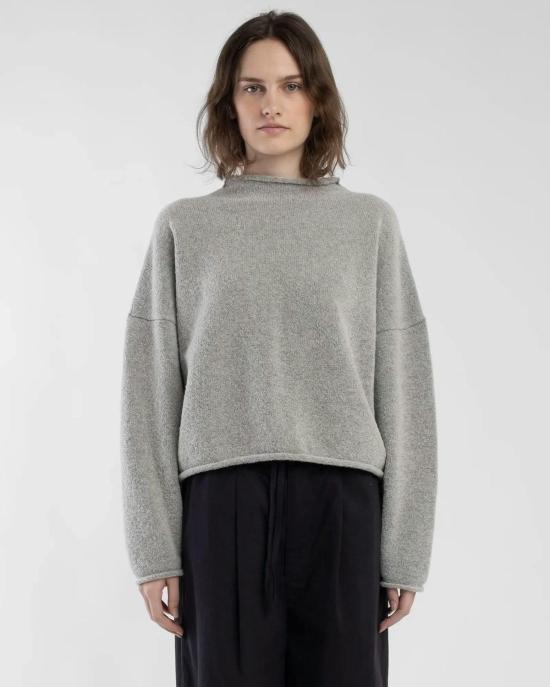  미셀라 그렉 스웨터 미카엘라 그렉 부클 롤드 - MICAELA GREG