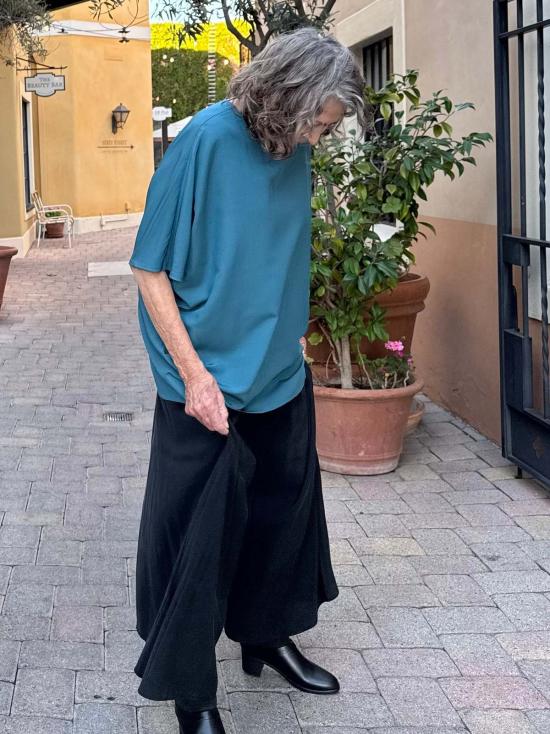  카렘 튜닉 카이트 라운드넥 실크  탑 터쿼이즈 그린