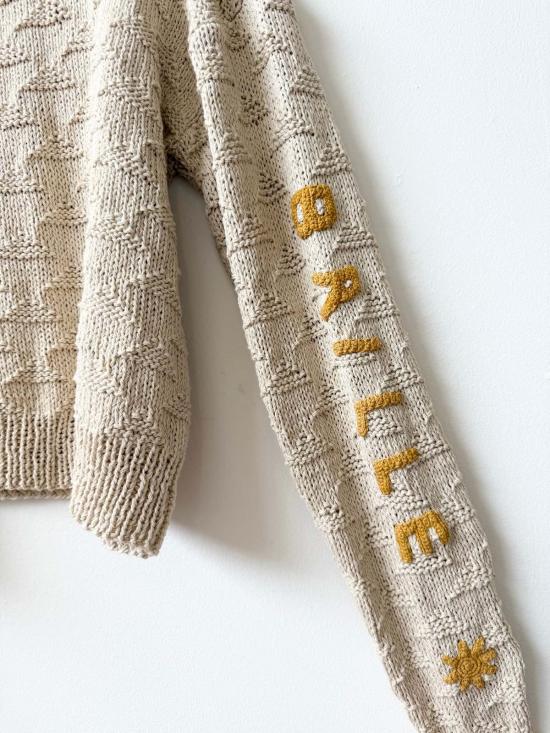  해피 프렌치 갱 스웨터 르 솔레이 브릴 핸드 니트 & 크로셰 아플리케  화이트 - HAPPY FRENCH GANG