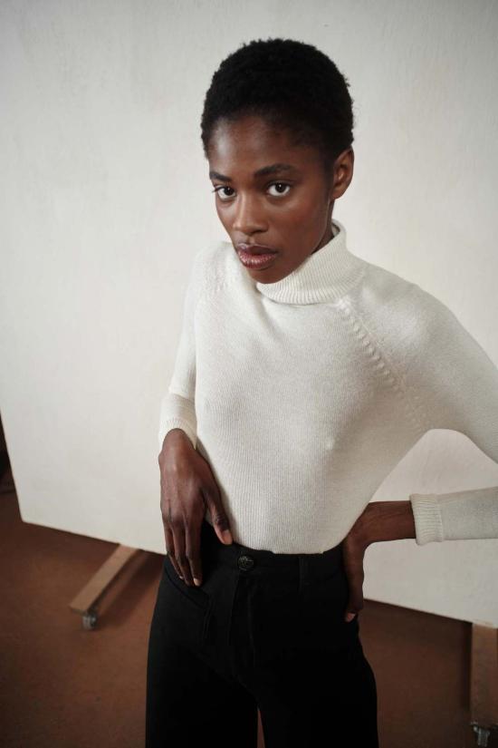  마리아 스탠리 터틀넥 알파카  스웨터 에크루