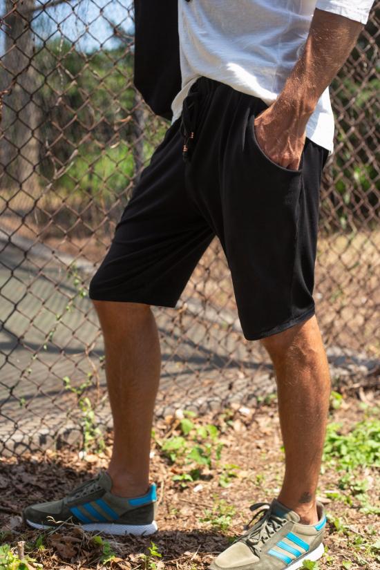  크로우 컬렉티브 숏팬츠 크로우 콜렉티브 저니 쇼츠 피치 블랙 - CROW COLLECTIVE