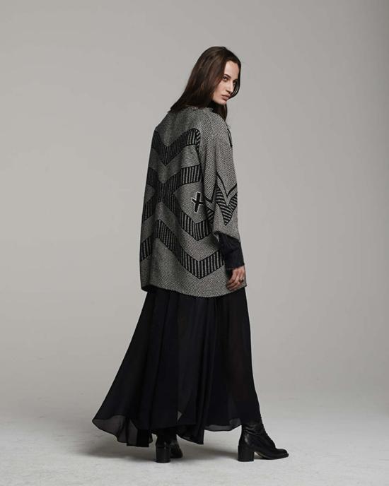  보즈 자켓 어패럴 오호스 로브 - VOZ