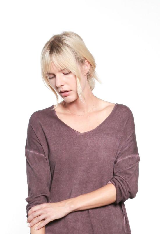  잇이즈웰 LA 스웨터 잇이즈웰 L.A. 브이넥 - IT IS WELL L.A.