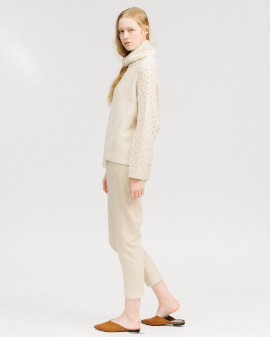  울 하이드 터틀넥 레이스 슬리브  화이트 - WOL HIDE