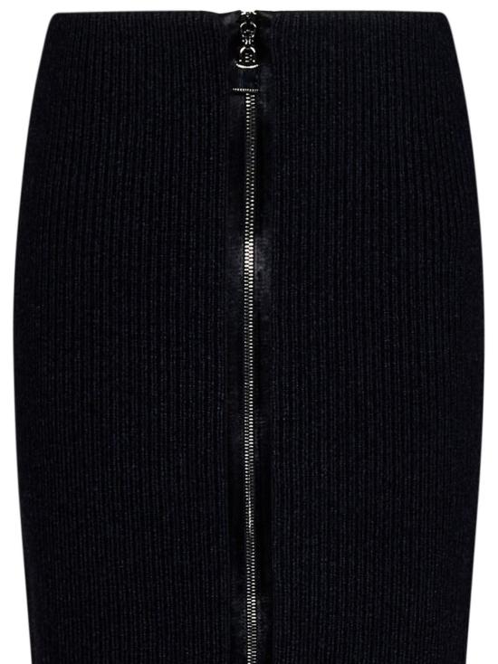  톰포드 미디 스커트 톰 포드 5gg  블랙 - TOMFORD