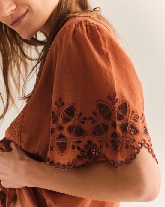  카르톨리나 블라우스 노라 탑 클레이 - CARTOLINA