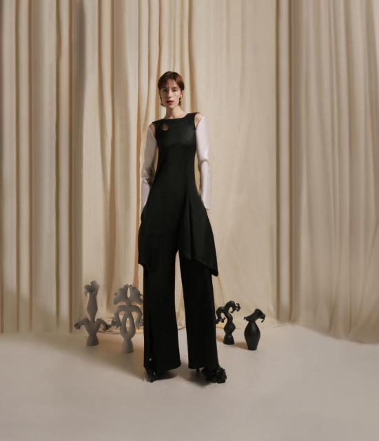  루이자 에 라 루나 점프수트 Luisa Et La Luna 루  느와르 - LUISA ET LA LUNA