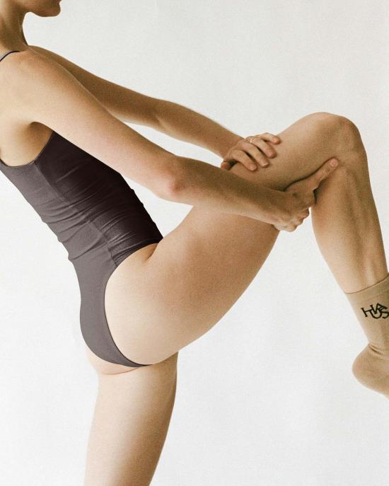  하우스라벨 바디수트 티셔츠 Hauslabel Ha 003 브이넥 바디수트 아라비카 - HAUSLABEL