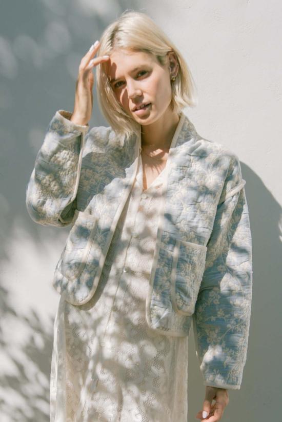  제스 미니 자켓 주니퍼 크롭 코트 콘플라워 - JESS MEANY