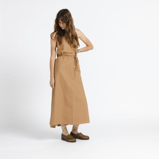  베이스레인지 미디 원피스 앞치마 드레스 - BASERANGE