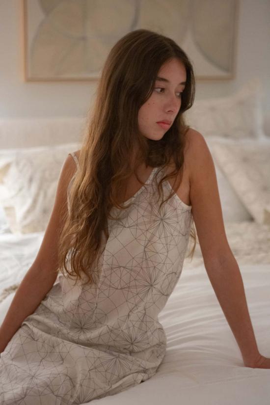  Erica Tanov 롱 원피스 에리카 타노프 세잘 슬립 인 레나 울프 '드로운 스타'