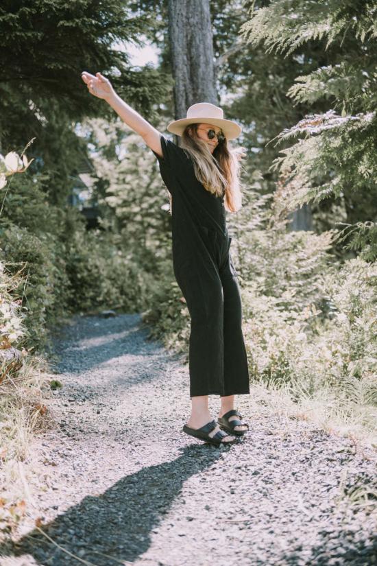  Happy French Gang 점프수트 해피프렌치갱 반팔 라이트  블랙 - OTHER BRANDS