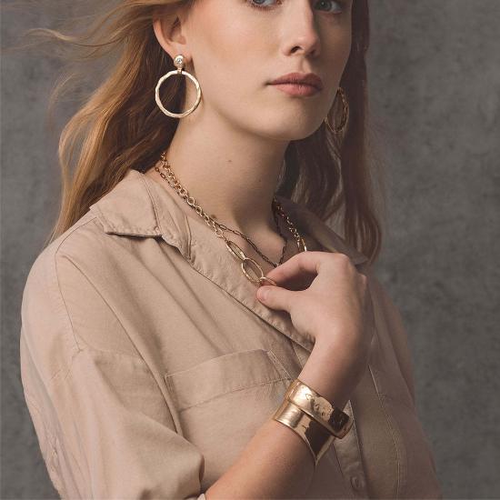  이어링 컬렉션 1304 아우라 브론즈 귀걸이 - OTHER BRANDS