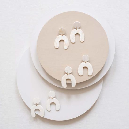  마디디 컬렉티브 이어링 Maadili 집단 아치 귀걸이 - MAADILI COLLECTIVE