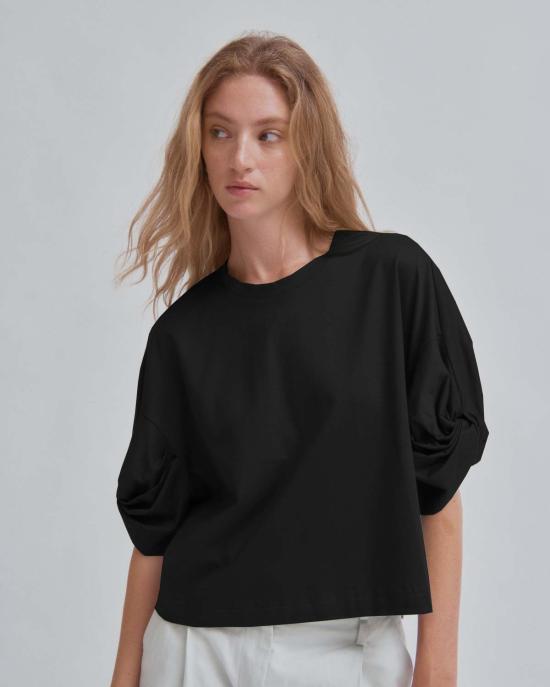  사야카 다비스 뉴욕 반팔 티셔츠 사야카 데이비스 뉴욕 트위스트 슬리브 티 블랙 - SAYAKA DAVIS NEW YORK