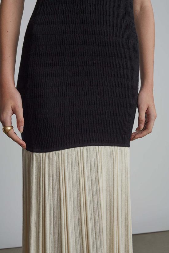  ELEVEN SIX 롱 원피스 일레븐 식스 레일라 드레스 블랙/아이보리 - ELEVEN SIX