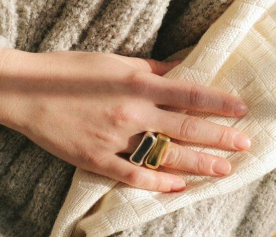  제인 다렌스부르그 반지 제인 다렌스버그 글래스 큐브 밴드 - JANE DARENSBOURG