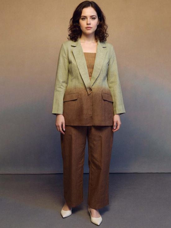  IKKIVI 수트 자켓 이키비 옴브레 클래식 수트 세트 파스텔 그린/코코아