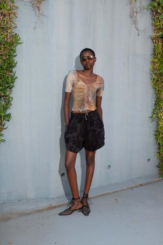  Untitled in Motion 블라우스 제목 없음 모션 칼데아  나이아드 - UNTITLED IN MOTION