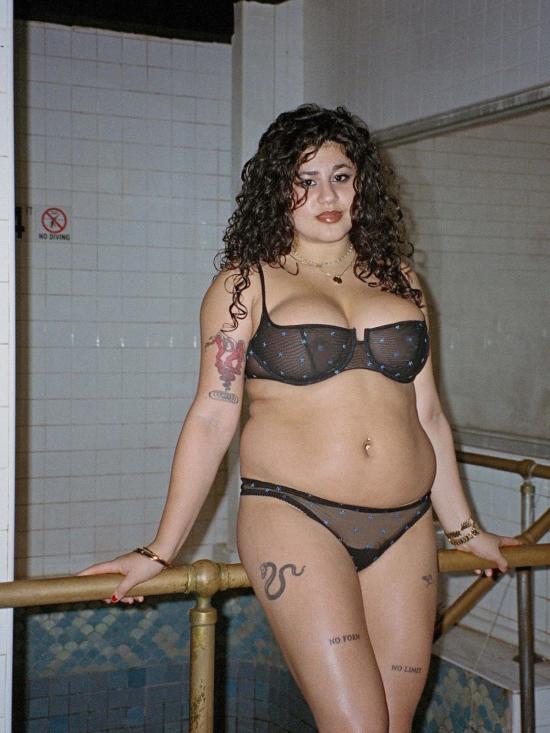  Yasmine Eslami 팬티 야스민 에슬라미 레베카 통 별밤