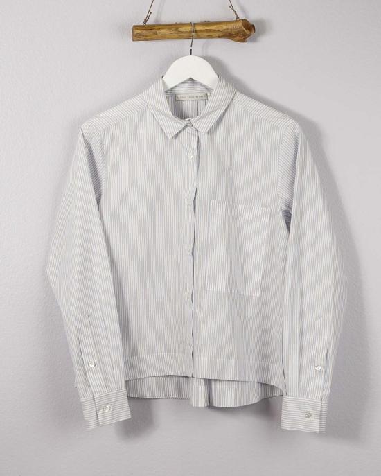  Mona Thalheimer 셔츠 모나 탈하이머 줄리아 플리츠 백 버튼다운 셔츠 화이트/탠/블루