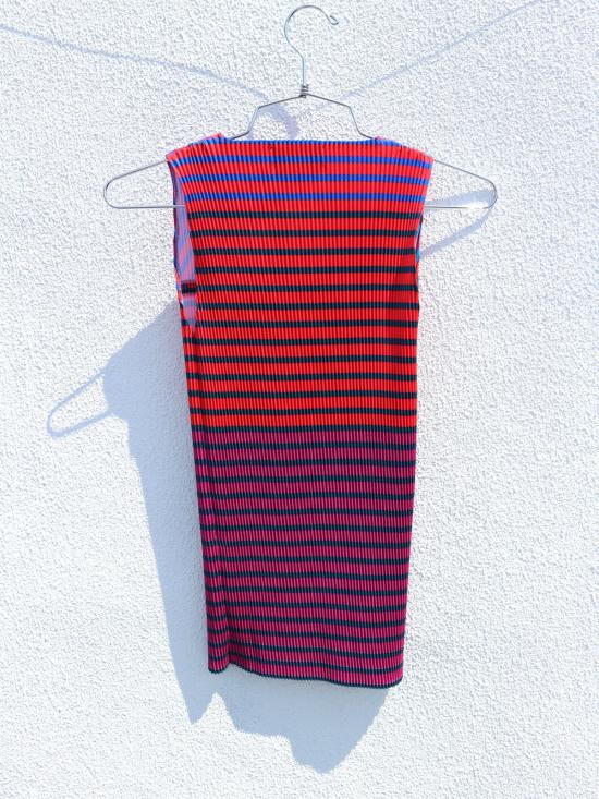  Kitty Joseph 민소매 티셔츠 키티 조셉 플리츠 컷아웃 탑 레드/핑크 - OTHER BRANDS