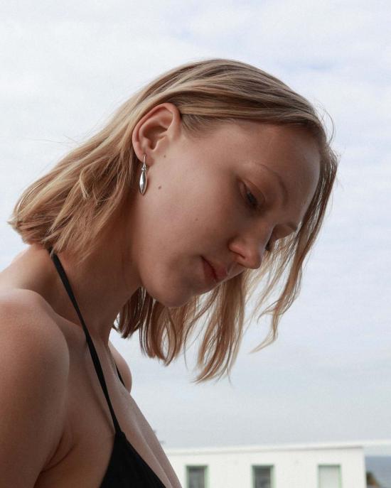  아니카 이네즈 이어링 스몰 롱엘립스