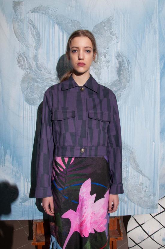  언타이틀드 인 모션 자켓 무제 인 모션 심플러스 재킷 액센다 나이트