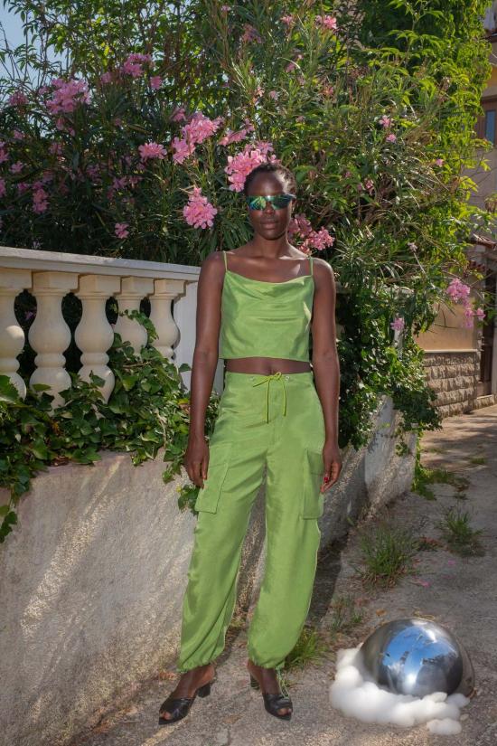  언타이틀드 인 모션 민소매 티셔츠 제목 없음 모션 아만 탑 삽 그린