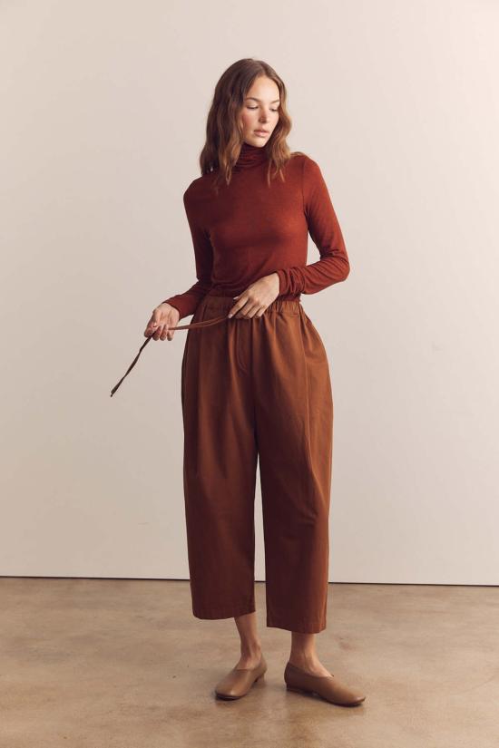  amente 스트레이트 팬츠 아멘테 플리츠 드로스트링 팬츠 레드빈 - OTHER BRANDS