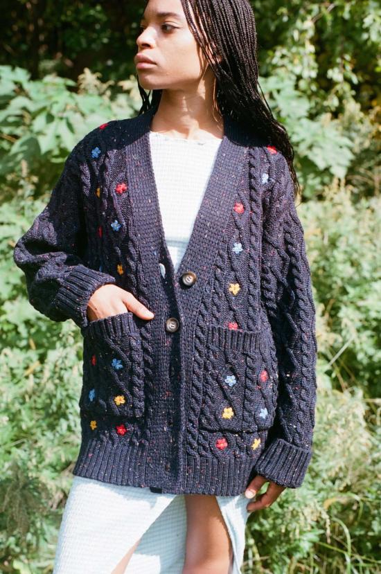  지지 니트웨어 가디건 와일드 플라워 카디건 - GIGI KNITWEAR