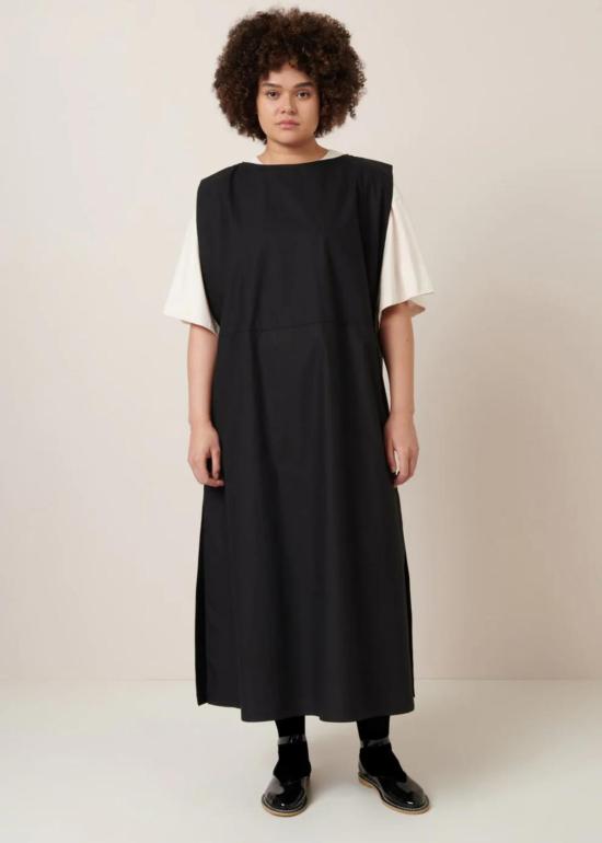  코우토우 롱 원피스 레이븐 앞치마 블랙 - KOWTOW