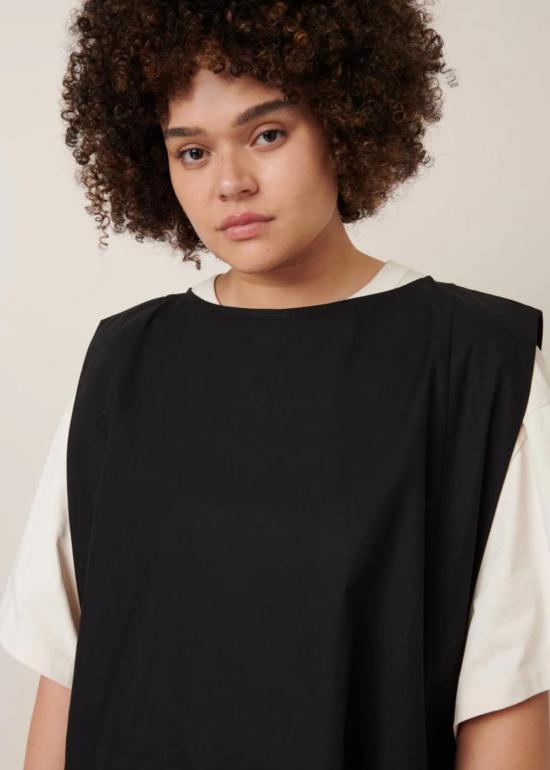  코우토우 롱 원피스 레이븐 앞치마 블랙 - KOWTOW